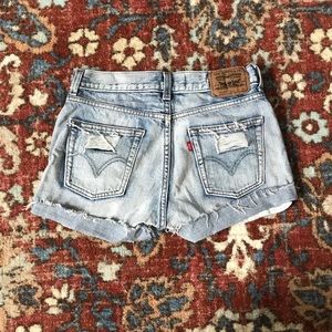 Levi Cut off shorts